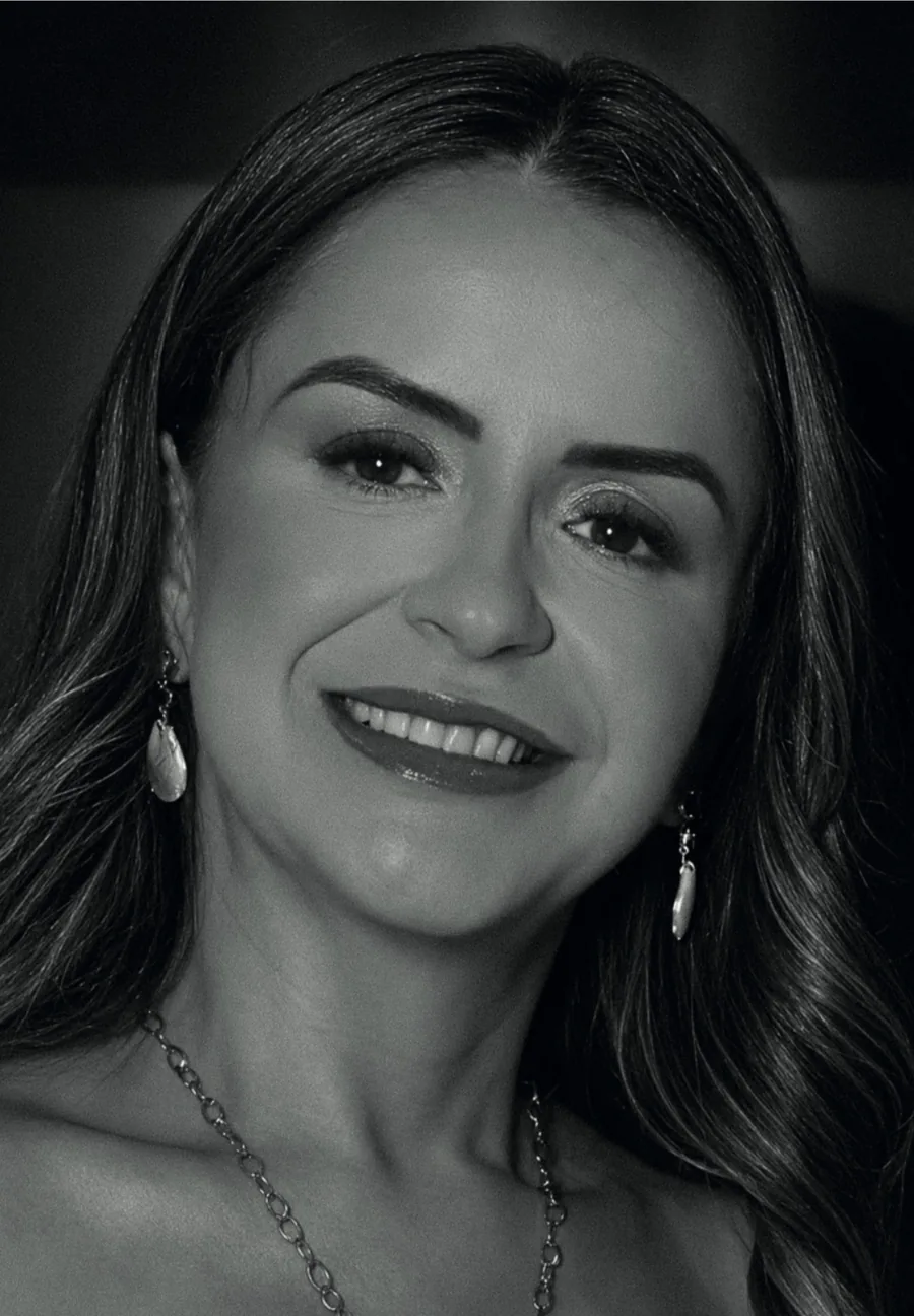 Retrato de Regiane Alves da Cunha